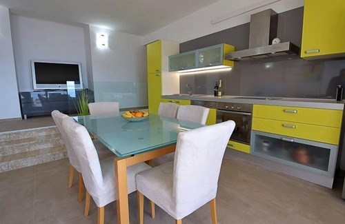 Businci Apartamento | Villa Pinia by Interhome