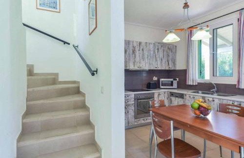 Almiros Beach Villa | Villa Pitteri
