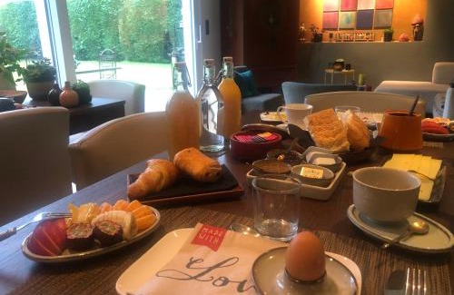 Rixensart Cama Y Desayuno | Villa Plagniau