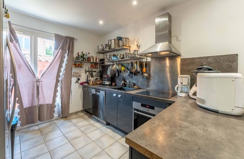 Apt Villa | Villa 'Plein Coeur Du Luberon' con piscina privada, terraza privada y Wi-Fi