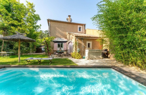 Apt Villa | Villa 'Plein Coeur Du Luberon' con piscina privada, terraza privada y Wi-Fi