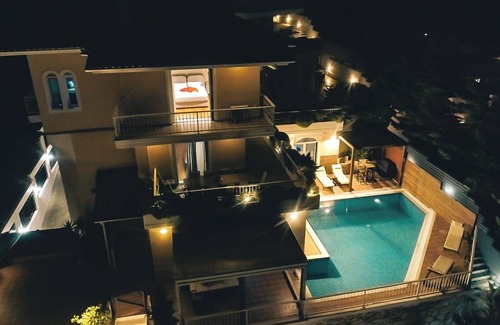 Kifisia Villa | Villa Politia