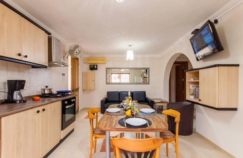 Santa Maria Estate Apartamento | Villa & Pool 2 Mellieħa Bay Retreat, Mellieha, Malta