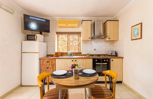 Santa Maria Estate Apartamento | Villa & Pool 3 Mellieħa Bay Retreat, Mellieha, Malta