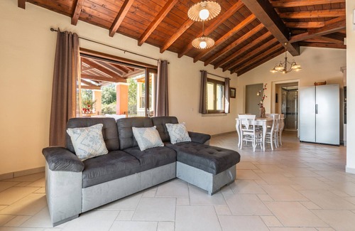 Castiadas Villa | Villa 'Pretziosa' con piscina privada, Wi-Fi y aire acondicionado