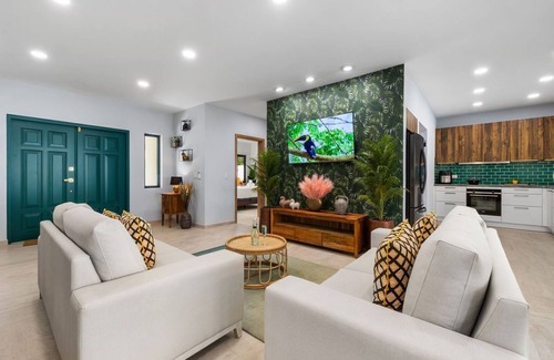 Washington Villa | Villa Prikichi ~ Near Beach w/ Private Pool!