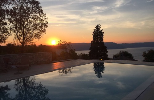 Ripenda Kosi Villa | Villa Primela con impresionantes vistas al mar y piscina privada.