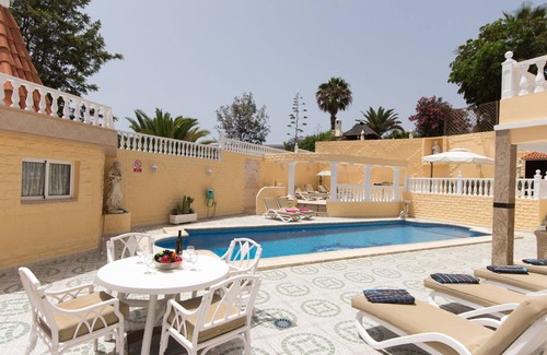 Callao Salvaje Villa | Impresionante villa de 5 dormitorios. Vistas al mar y montaña. Piscina privada climatizada.