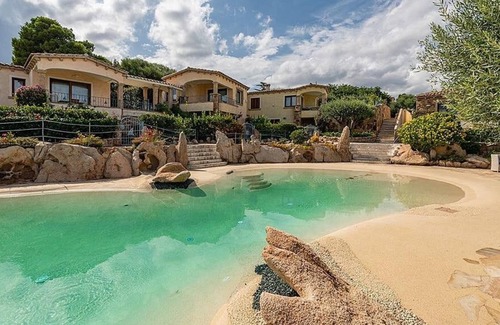 Pittulongu Villa | Villa Princi 3cpA shared Swimming Pool