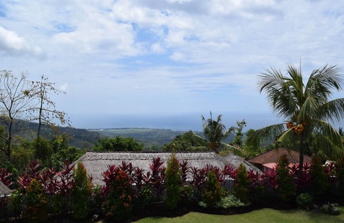 Kayu Putih Villa | Villa Putih, Lovina, Bali - Villa de lujo con vistas espectaculares y piscina privada