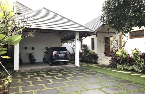 Kayu Putih Villa | Villa Putih, Lovina, Bali - Villa de lujo con vistas espectaculares y piscina privada