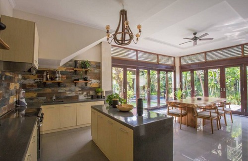 Umalas Villa | Villa Qayana Tropical Bali Retreat