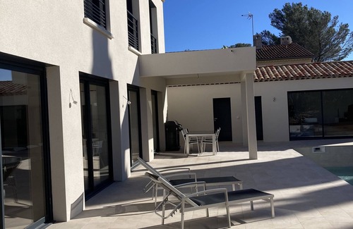 Saint-Raphael Villa | Villa Récente de Standing 210m² Piscine 16 Personnes 5 mn de la mer