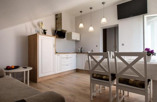 Uniescie Casa | Villa Róża Wiatrów