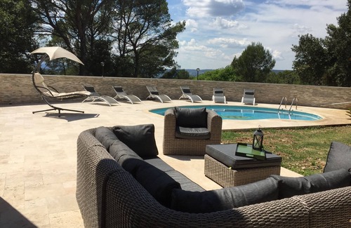 Villecroze Villa | Alquiler de villa "CHANTERIE" con aire acondicionado.