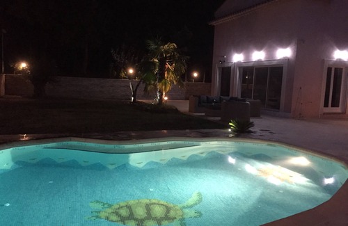 Villecroze Villa | Alquiler de villa "CHANTERIE" con aire acondicionado.