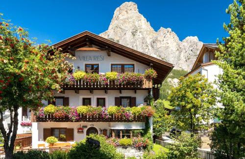 Corvara in Badia Apartamento | Villa Resi Apartments