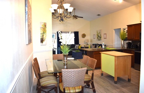 Eagle Pointe South Casa | Villa Reve - spacious 4 bedroom home, 2 bedroom suites, private pool, great location