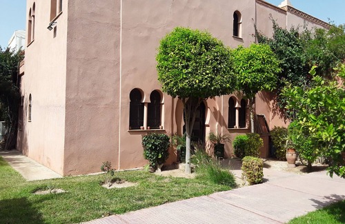 Palmeraie Villa | Villa/riad Tout Confort Décoration Soignée + Cuisiniere
