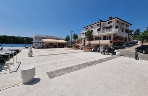 Municipality of Omisalj Hotel | Villa Riva
