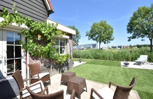 Oude-Tonge Casa | Villa Robinie