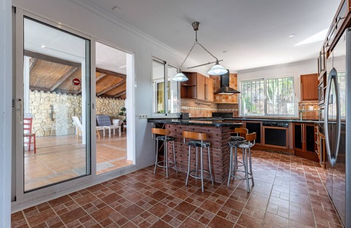 Benalmadena Villa | Villa "Roble" con vistas al mar, piscina privada y Wi-Fi