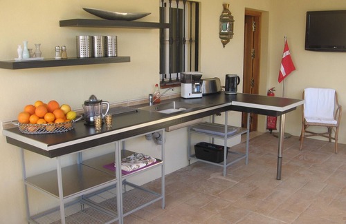 Estepona Condominio | VILLA ROCA.. Lejlighed TIL 2, personer. 5, min fra Stranden