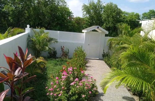 Choiseul Casa | Villa Romantique Avec Bain à Remous, à 5 Minutes de la Plage !