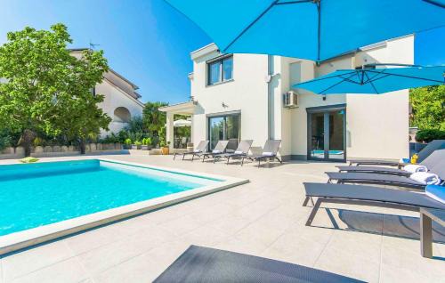 Spadici Villa | Villa Romi