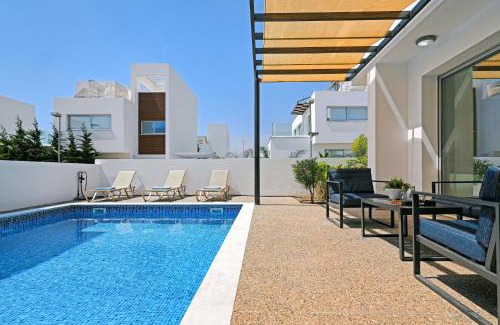 Ayia Napa Casa | Villa Rosaleen - Ayia Napa Resort Center