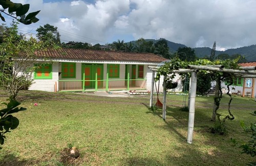 Pereira Cabaña | Villa Rosales , cabañas