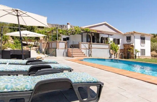 Antequera Villa | Villa Rosales Villanueva de la Concepción by Ruralidays
