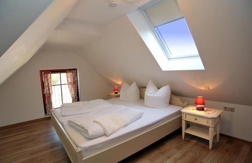 Burg Casa | Villa Rosamunde