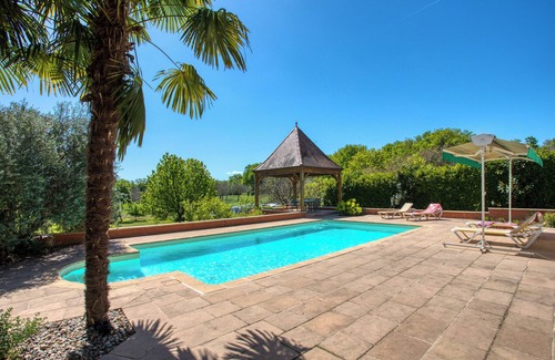 Carsac-Aillac Villa | Villa Roséa with swimming pool and park