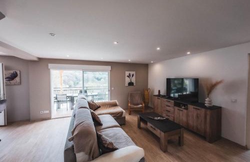 La Celle-sous-Gouzon Villa | Villa Roseraie, Comfort and nature