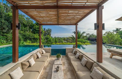 Andong Villa | Villa Rosita - Stunning 5BR Villa - Sauna, Gym, Rice Field Views