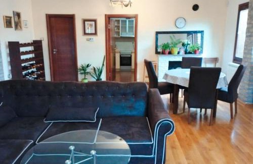 Zemun Villa | Villa Royal