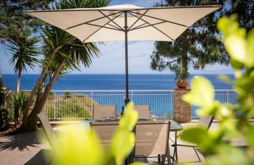 Palermo Casa | Villa's apartment on the beach, swimming pool A/C