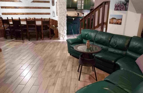 Villaggio delle Mimose Villa | Villa con Gran Piscina, Jardín, Wi-Fi !