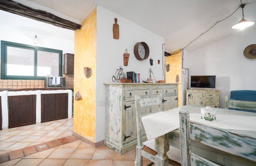 Orosei Villa | Villa 'Sa Curcurica' con vistas al mar, terraza privada y Wi-Fi