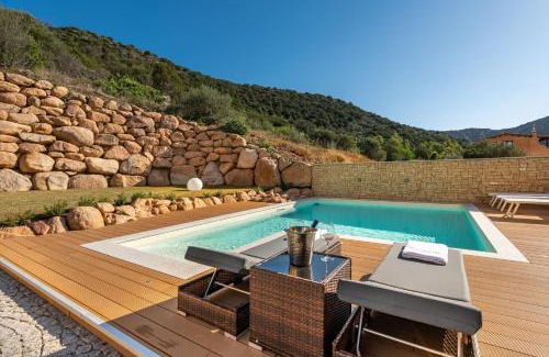 Chia Villa | Villa Sa Rocca Junior & Suite