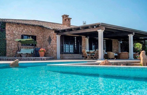 Porto San Paolo Casa | Villa Salamandra is a Luxury Villa Rentals in Sardinia
