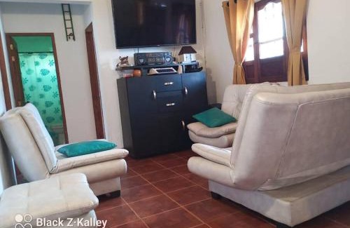 Villa de Leyva Casa | Villa Samantha - Casa Colonial con Parqueadero