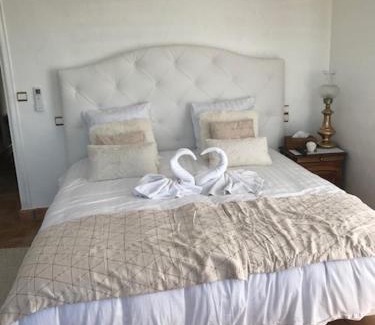 Auribeau-sur-Siagne Cama Y Desayuno | villa santa rita
