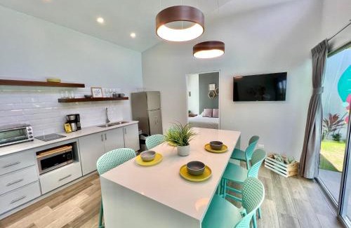Quepos Casa | Villa Santo Two Suites Retreat Charming Chic