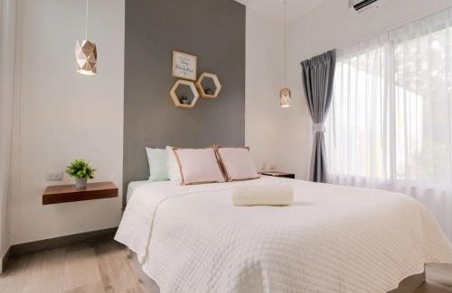 Quepos Casa | Villa Santo Two Suites Retreat Charming Chic