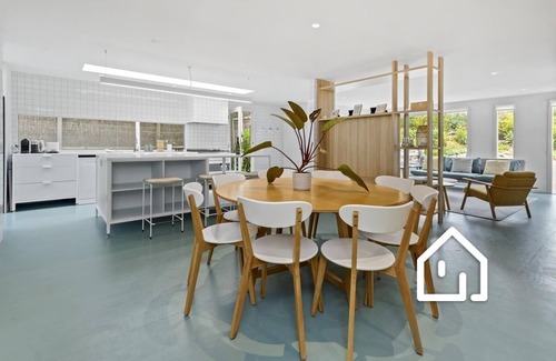 Blairgowrie Casa | Villa Santorini - Blairgowrie Poolside Oasis