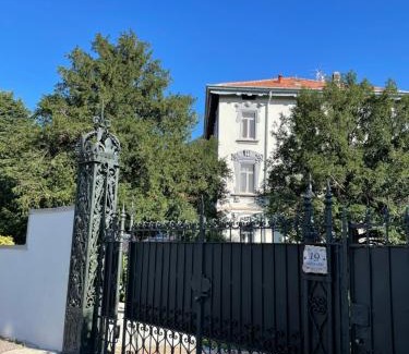Arcisate Casa | Villa Sapi