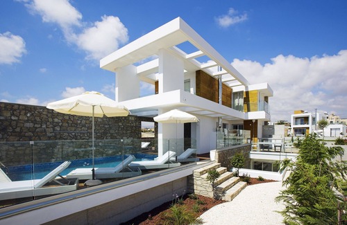 Paphos Villa | Villa Sapphire - Tres habitaciones junto a la playa
