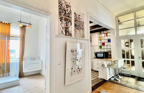 Bovenden Apartamento | Villa Sartorius - Where, Nostalgia Blooms a Timeless Retreat